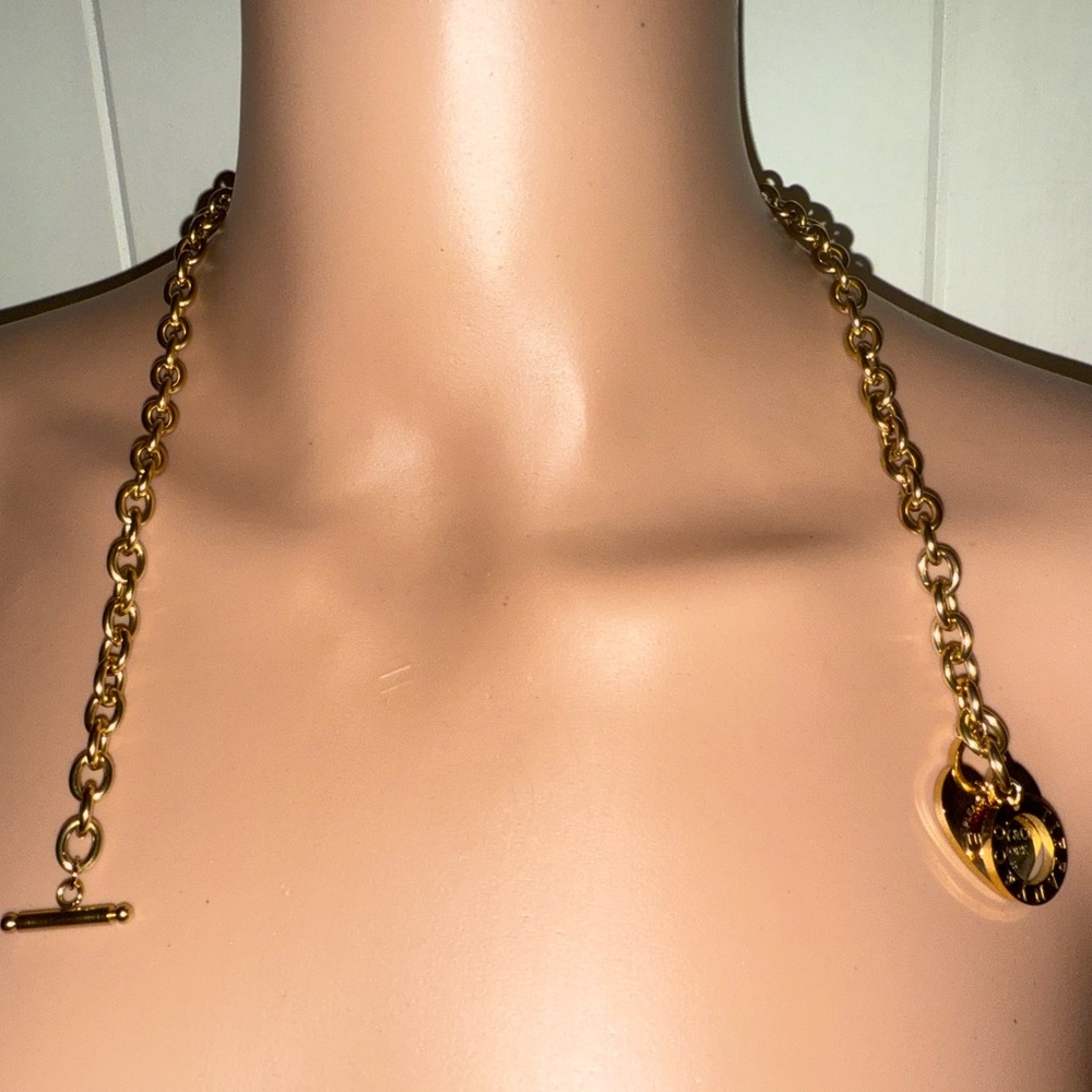 Engraved Gold Heart Tag Necklace - Picture 7 of 8